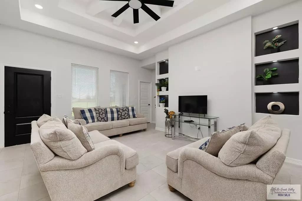 Property thumbnail 3