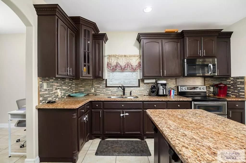 Property thumbnail 5