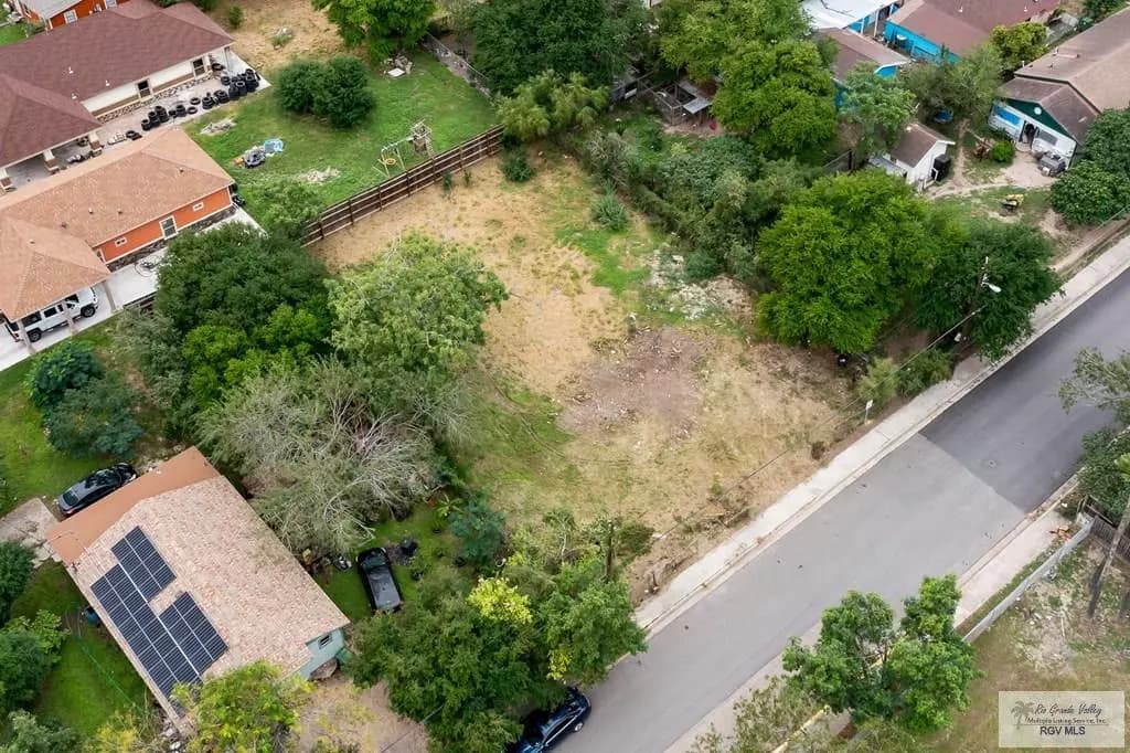 Property thumbnail 3