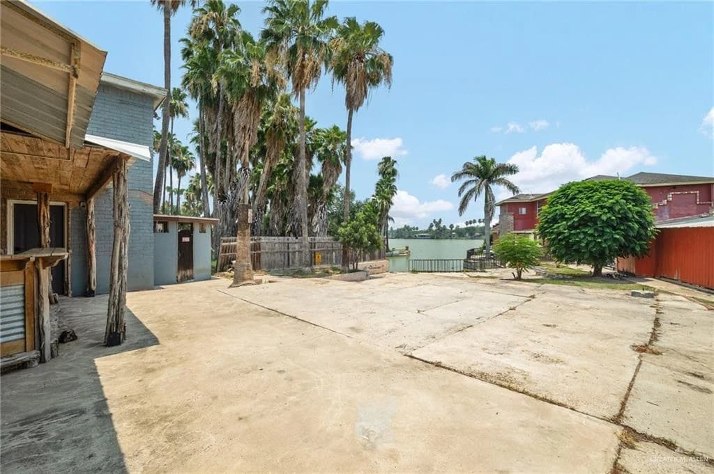 Property thumbnail 14