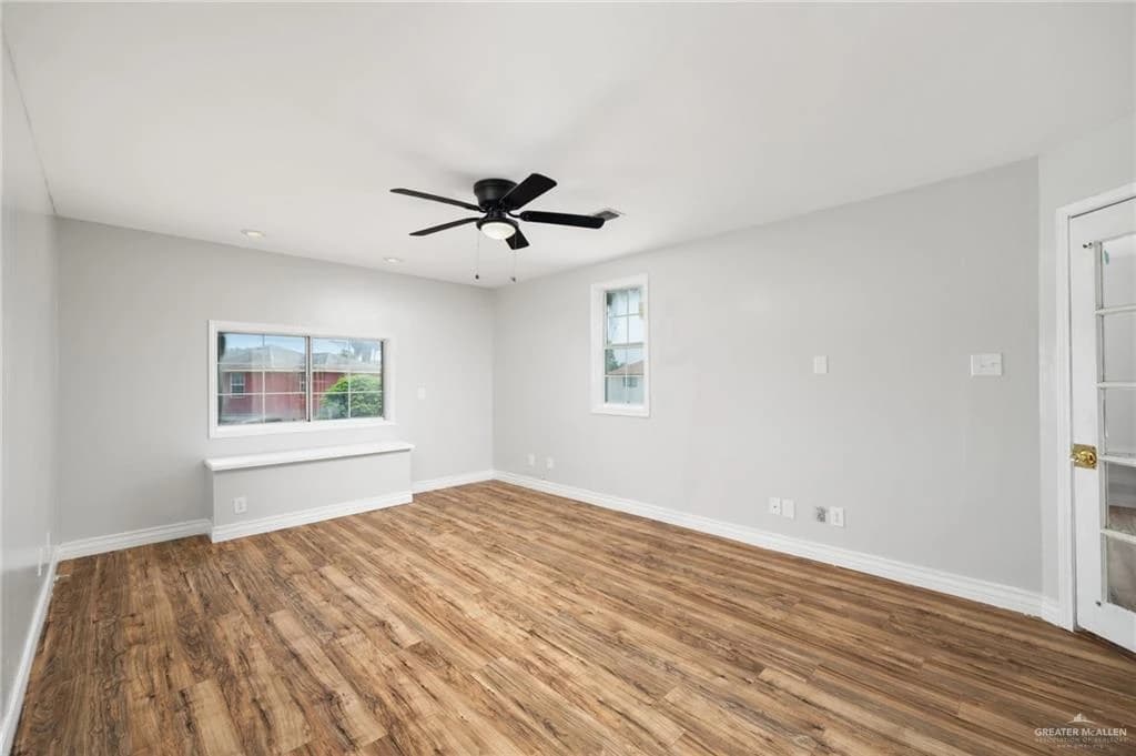 Property thumbnail 9
