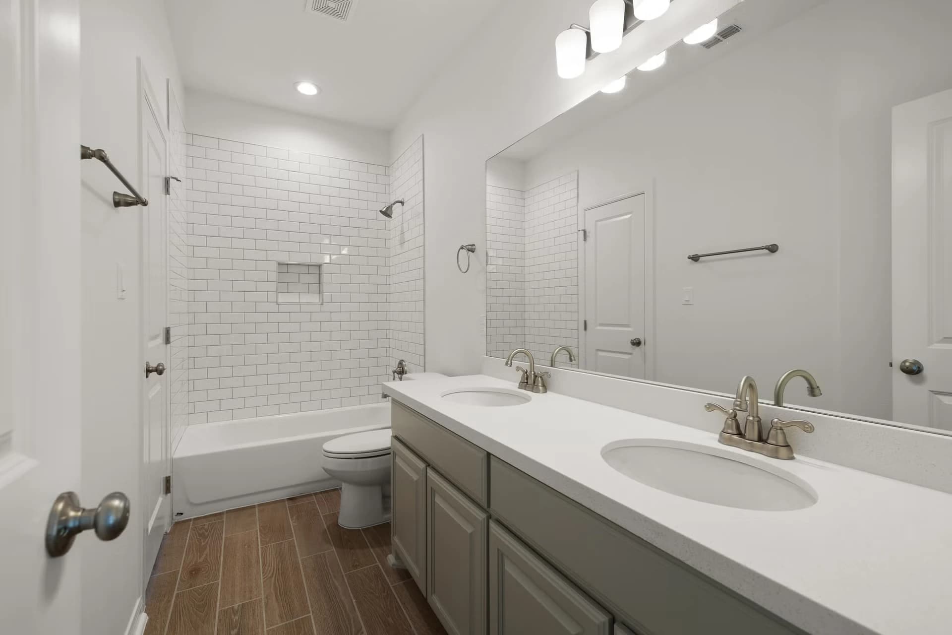 Property thumbnail 13