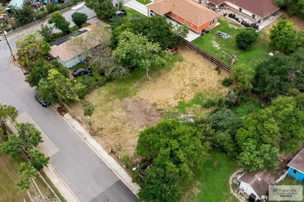 Property thumbnail 6