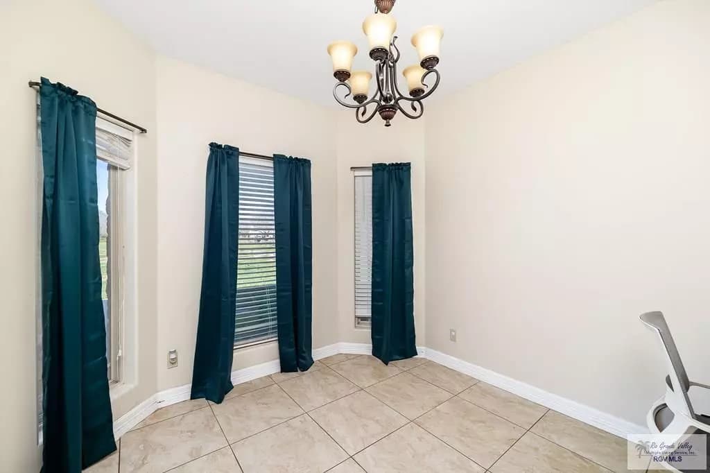 Property thumbnail 7